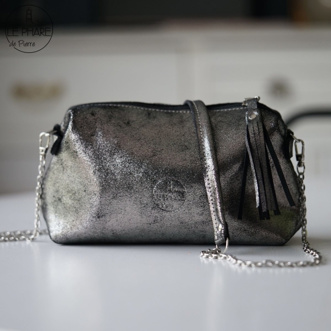 Besace Dune en cuir argenté